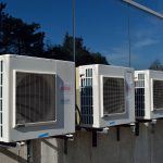 Tips tegen een lelijke airco in de woonkamer